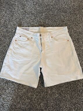GAP 3” White Girlfriend Denim Shorts Size 29/8